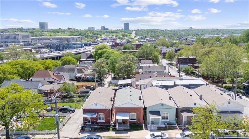 713 W 20th St, Kansas City, MO 64108