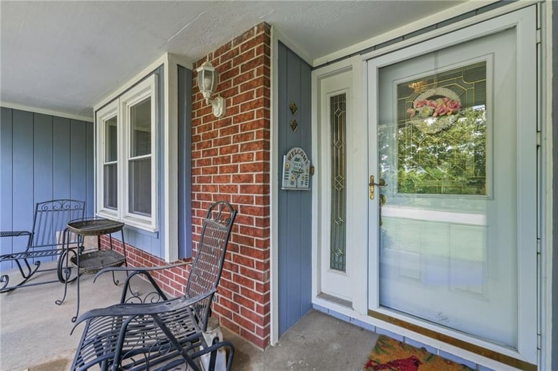 1002 Wright St, Pleasant Hill, MO 64080