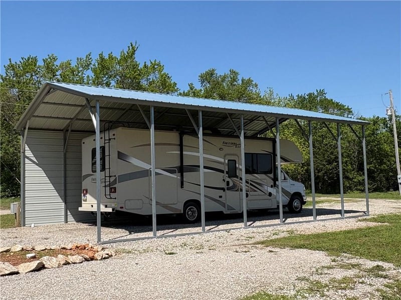 2 S Eagle Ln, Mound City, KS 66056