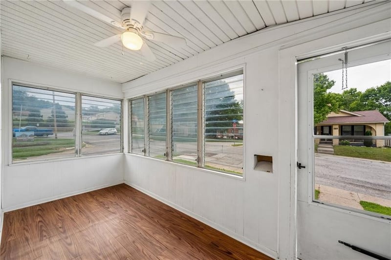 138 High St, Liberty, MO 64068