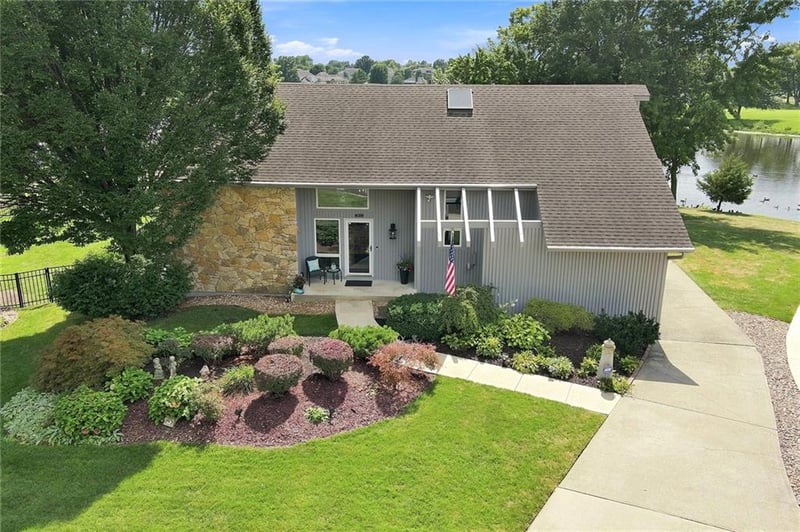 828 SW Lighthouse Point, Lee's Summit, MO 64082