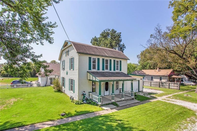 325 W Broadway St, Peculiar, MO 64078