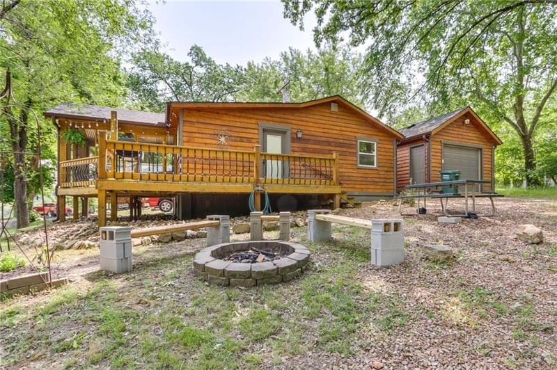 29194 Serene Ave, Warsaw, MO 65355