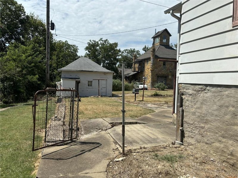 306 S Margrave St, Fort Scott, KS 66701
