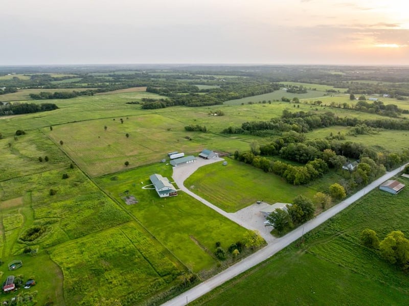 1009 SW 180 Rd, Holden, MO 64040