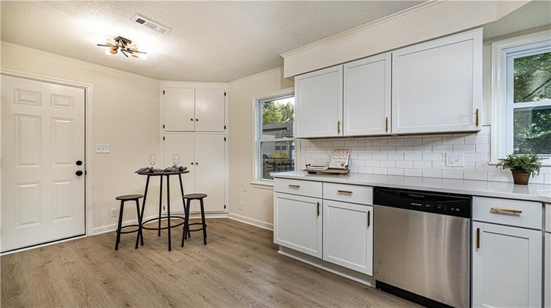 1124 E Cedar St, Olathe, KS 66061