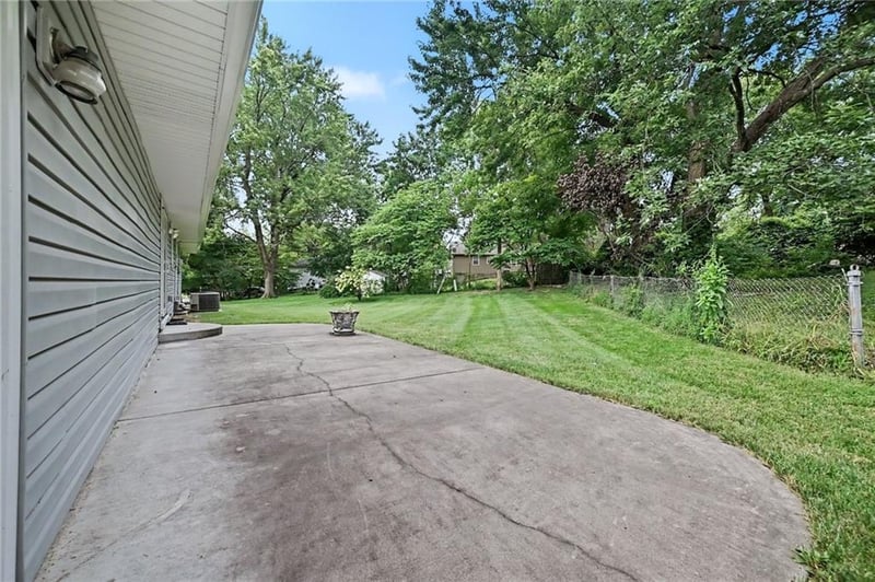708 Melrose St, Liberty, MO 64068