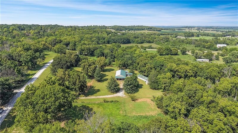 977 NW 1651 Rd, Bates City, MO 64011