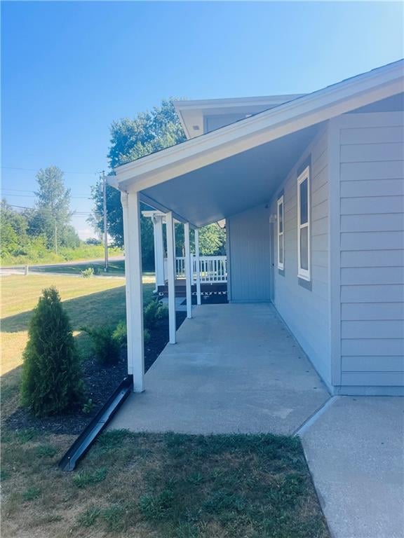 5602 S 40th St, St Joseph, MO 64503