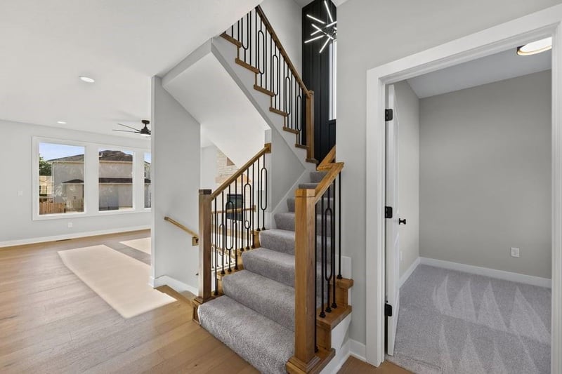 16561 W 165th Pl, Olathe, KS 66062