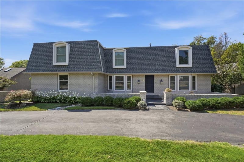 5305 W 83rd St, Prairie Village, KS 66208
