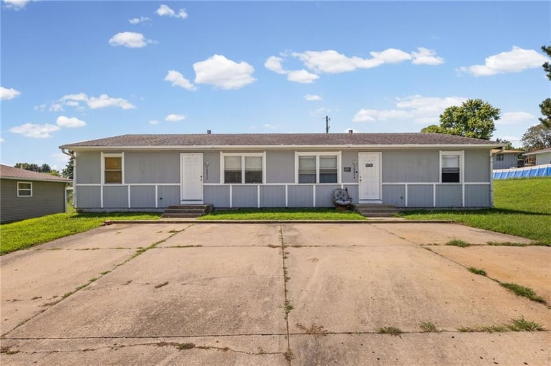 18872 Wigwam Dr, Independence, MO 64056