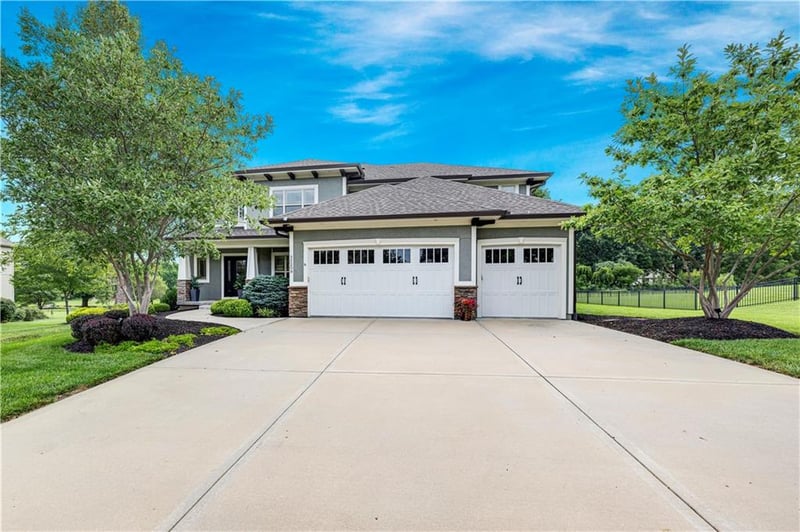 15209 King St, Overland Park, KS 66221
