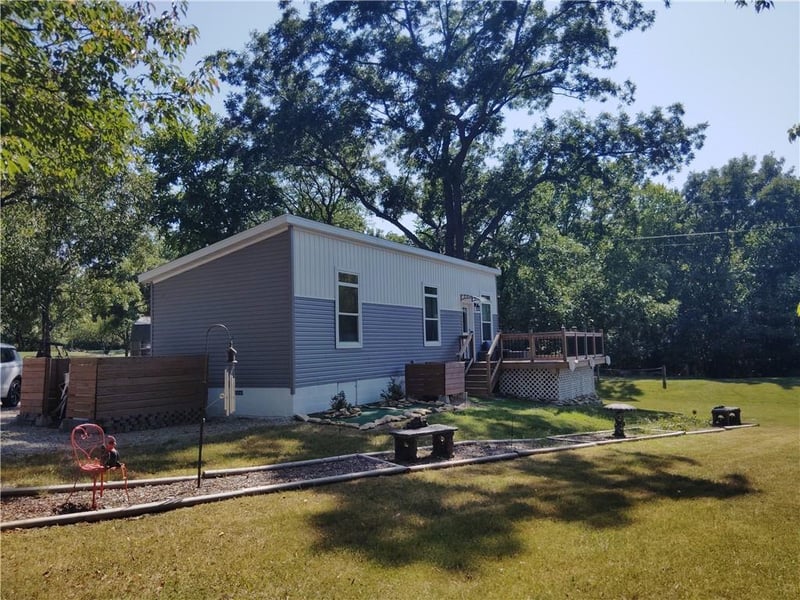 82 N Linn Valley Dr, Linn Valley, KS 66040