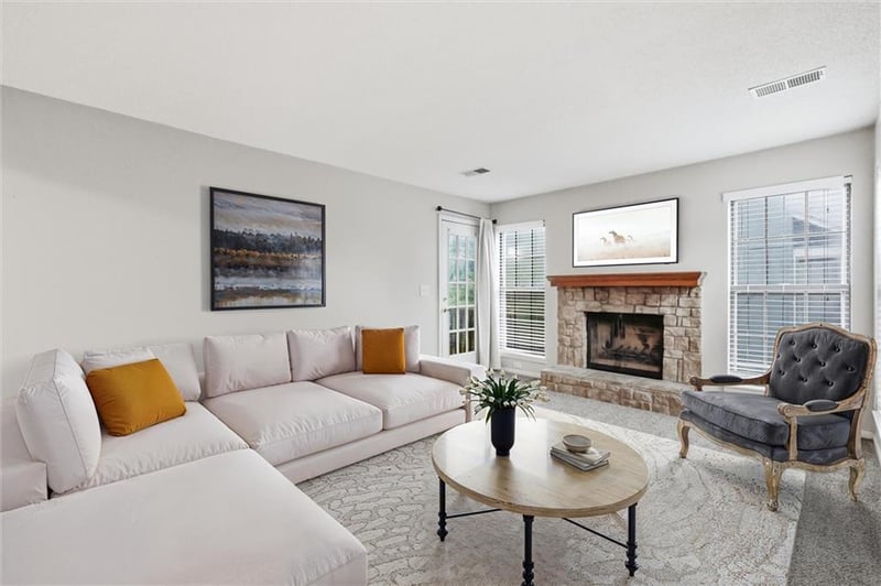 12723 W 110th Ter, Overland Park, KS 66210