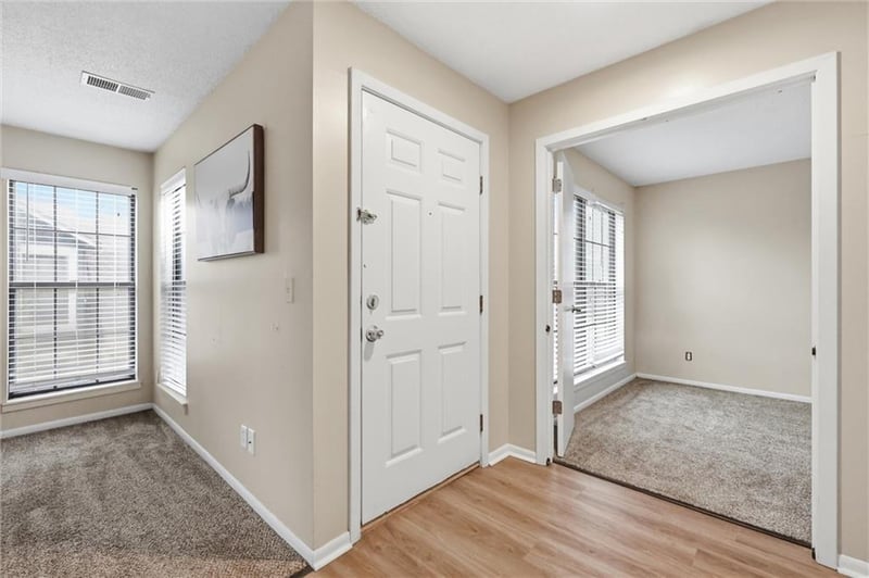 12723 W 110th Ter, Overland Park, KS 66210