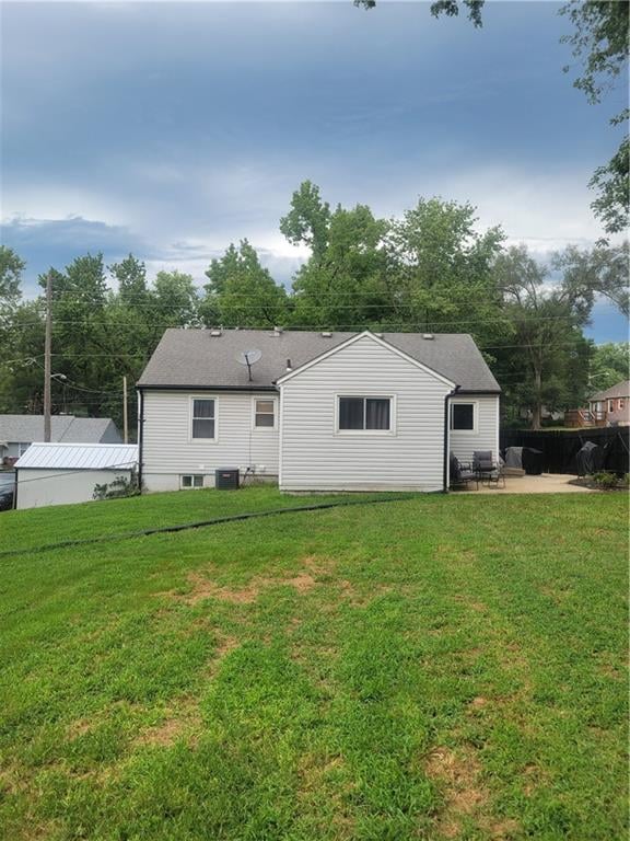 7711 Longwood Ave, Kansas City, KS 66109