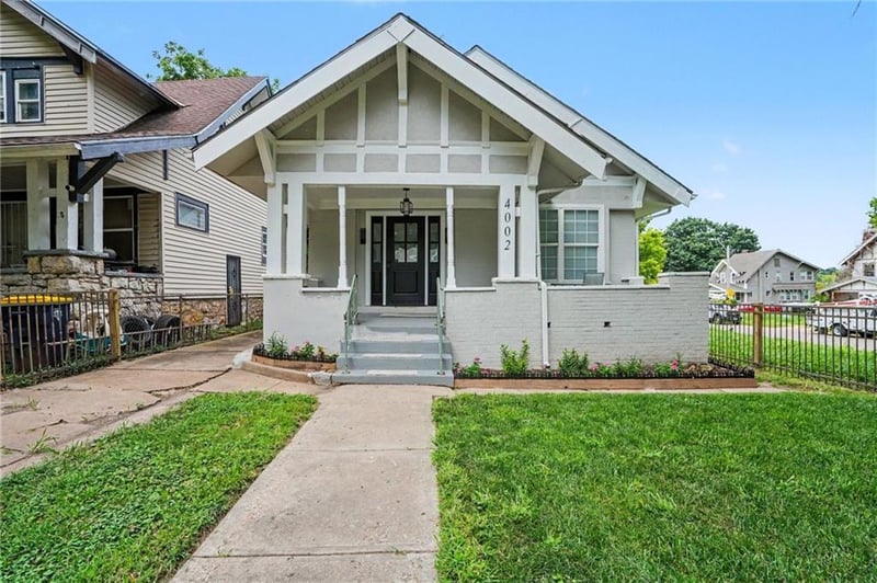 4002 S Benton Ave, Kansas City, MO 64130