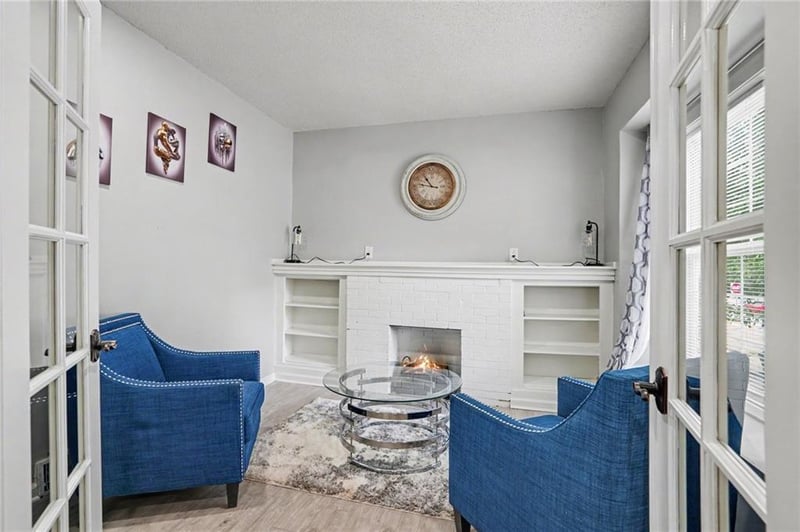 4002 S Benton Ave, Kansas City, MO 64130
