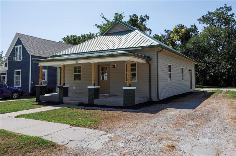 701 Church St, Neodesha, KS 66757