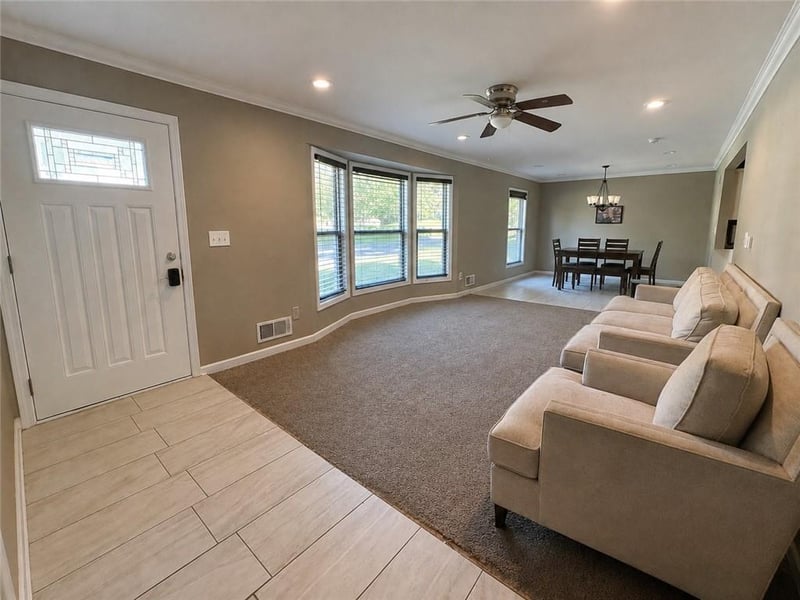 7504 Overton Ave, Raytown, MO 64138