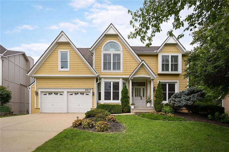 8217 W 146th Ter, Overland Park, KS 66223
