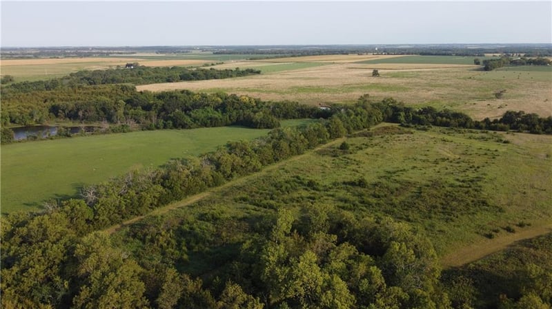 000 Texas Rd, Moran, KS 66755