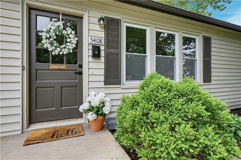 5408 W 72nd St, Prairie Village, KS 66208