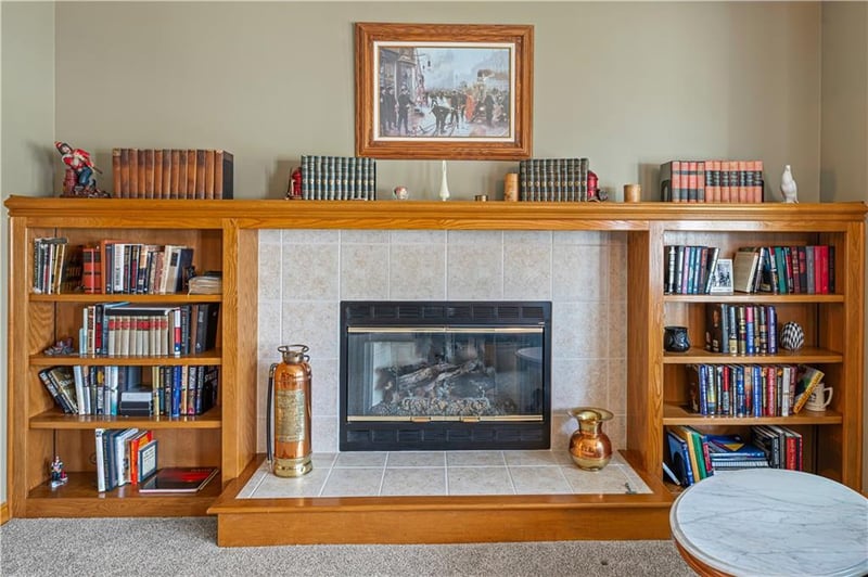 4005 SW Boulder Dr, Lee's Summit, MO 64082