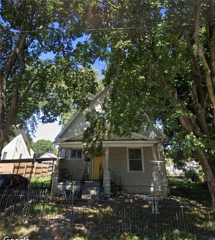 1322 Yecker Ave, Kansas City, KS 66104