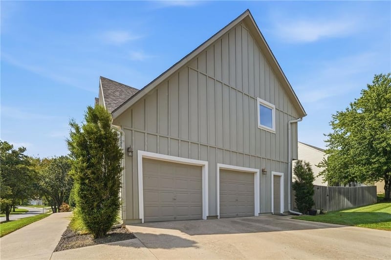 10004 W 125 Ter, Overland Park, KS 66213