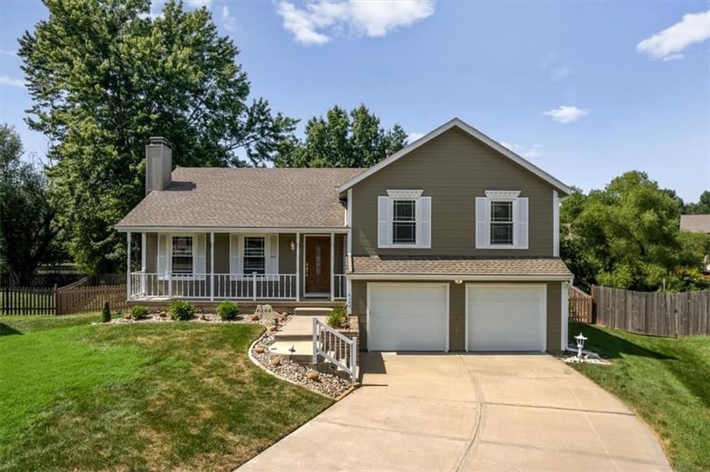 6144 W 157th Ter, Overland Park, KS 66223