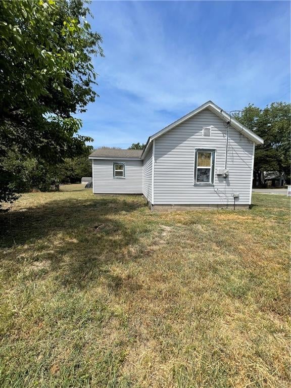 2714 Frisco Ave, Parsons, KS 67357