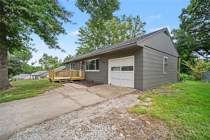 2409 Linden Dr, Kansas City, KS 66106