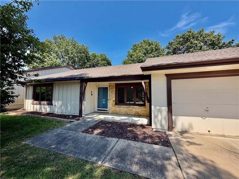 8204 E 189th Ter, Belton, MO 64012