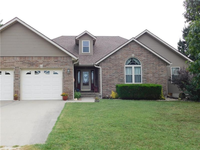 186 NE 901p Rd, Clinton, MO 64735