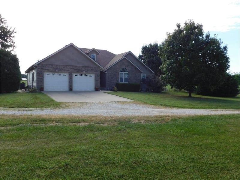 186 NE 901p Rd, Clinton, MO 64735