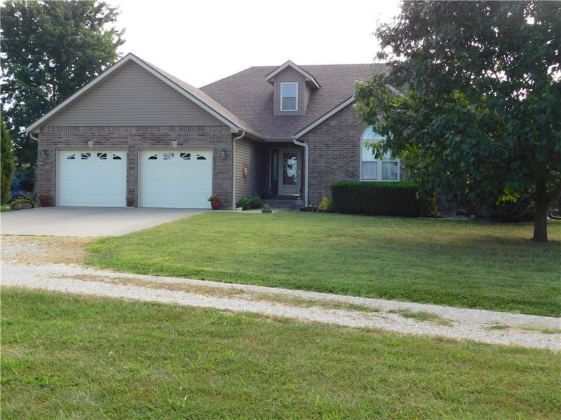 186 NE 901p Rd, Clinton, MO 64735