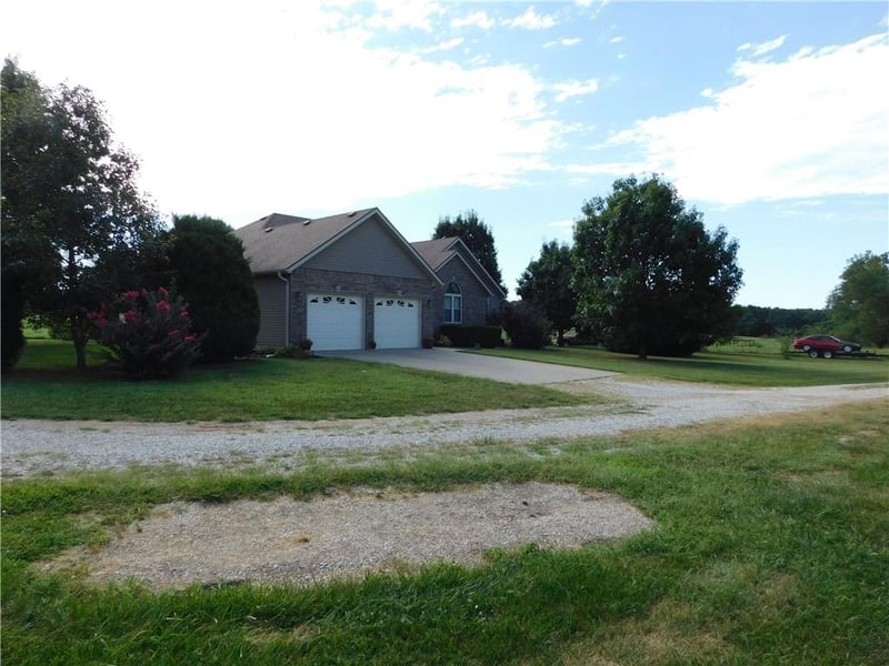 186 NE 901p Rd, Clinton, MO 64735