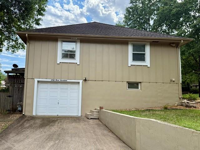 6317 Sterling Ave, Raytown, MO 64133