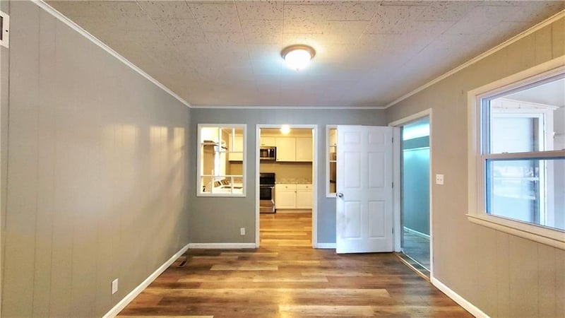 419 W 5th St, Pittsburg, KS 66762