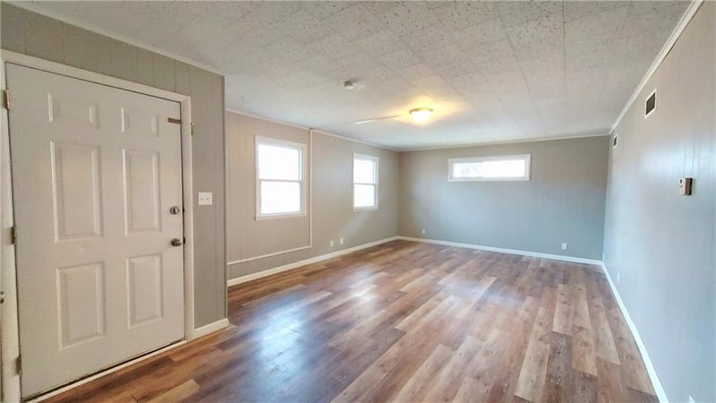 419 W 5th St, Pittsburg, KS 66762