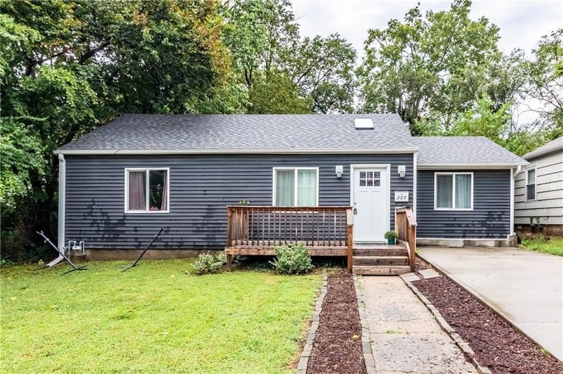 205 E Sparks St, Warrensburg, MO 64093