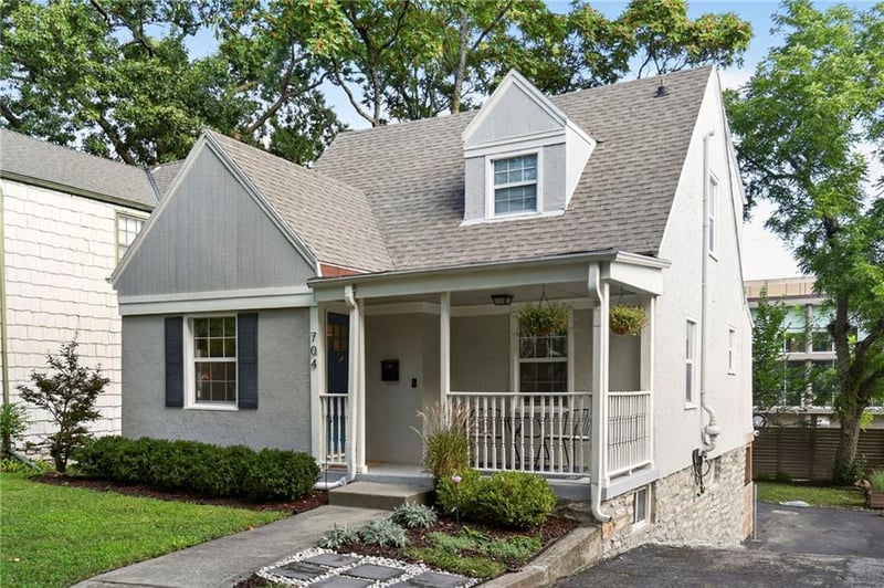 704 E 63rd Ter, Kansas City, MO 64113