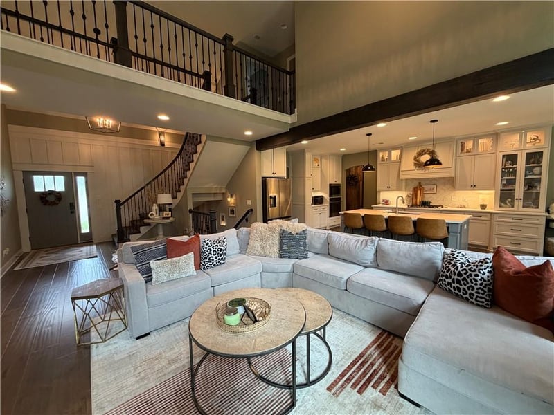 9103 SW 12th St, Lee's Summit, MO 64064