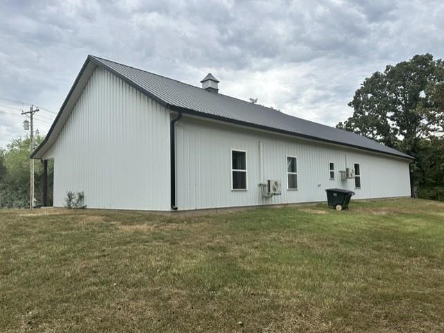 22355 S 1525 Rd, Nevada, MO 64772