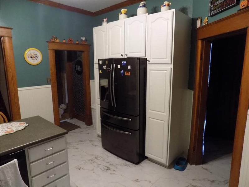 428 N 21st St, St Joseph, MO 64501