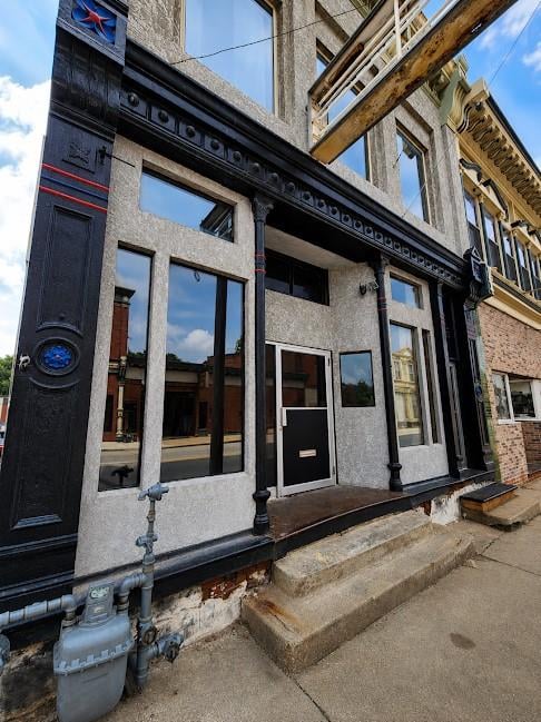 1606 Frederick Ave, St Joseph, MO 64501