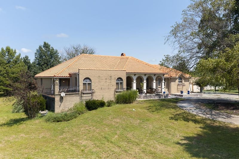 20100 Evans Rd, Tonganoxie, KS 66086