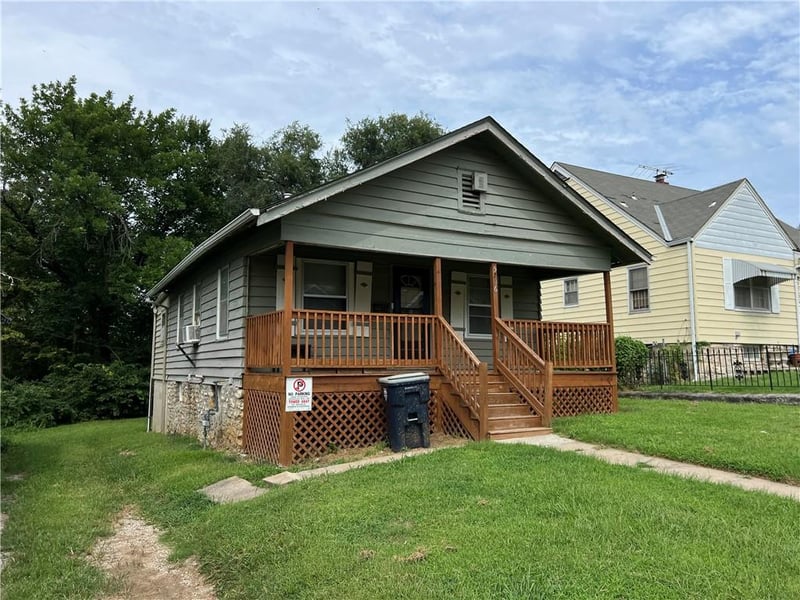 5736 Indiana Ave, Kansas City, MO 64130